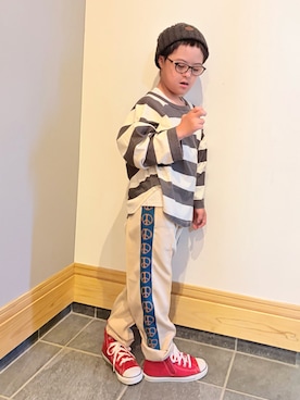 「CONVERSE ALL STAR（コンバースオールスター）のアイテム」を使った、hu-goさん（キッズ・120cm）の秋コーディネート