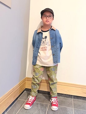 「CONVERSE ALL STAR（コンバースオールスター）のアイテム」を使った、hu-goさん（キッズ・120cm）の秋コーディネート