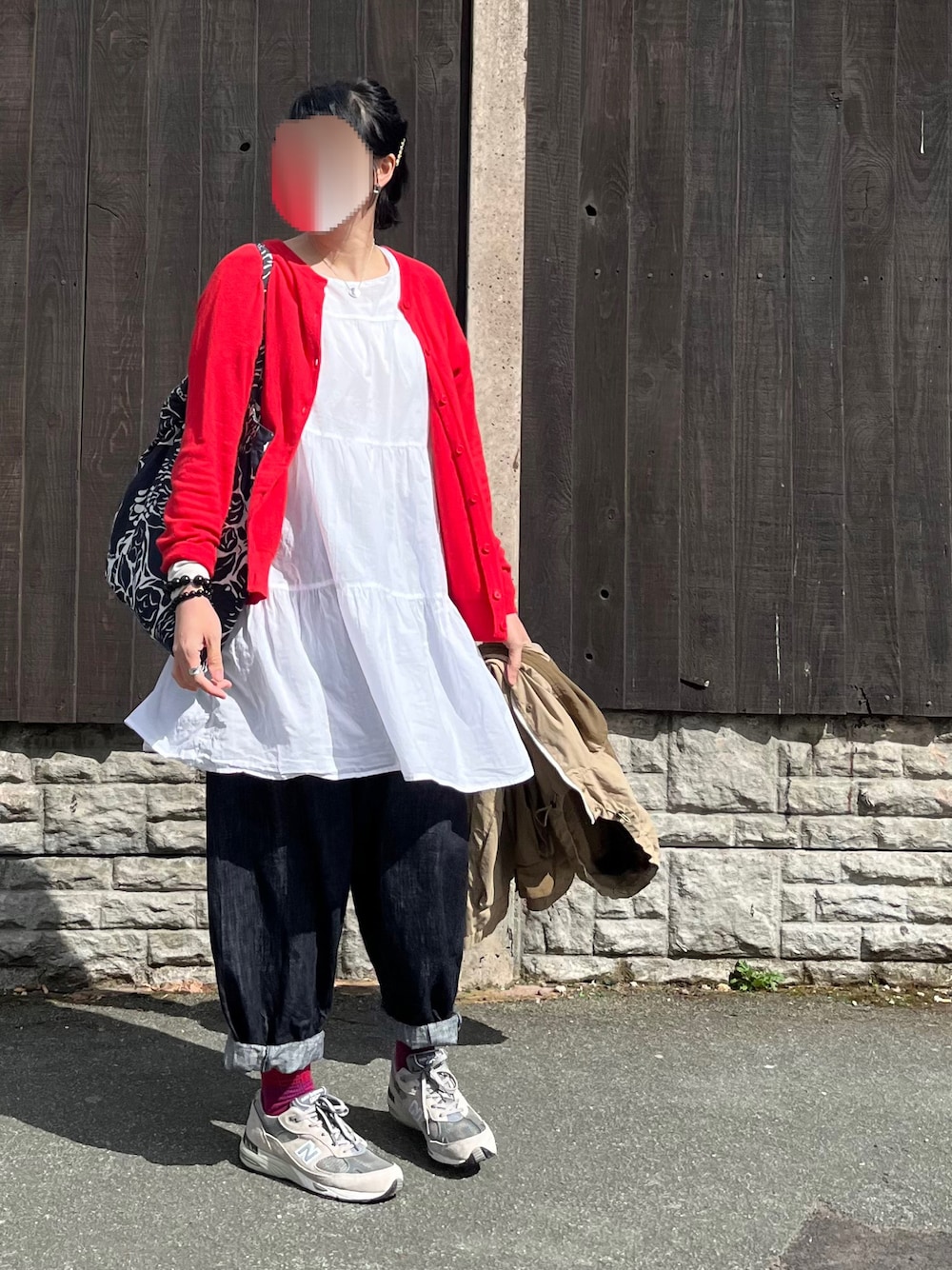 「春夏コーデ、おしゃれさんと繋がりたい、大人カジュアル、ootd、大人かわいい、今日のコーデ、今日の服、今日のコスメと服、高身長女子、高身長コーデ、春」｜「marimekkoのPIENI KARHUEMO / BAG 44X43 CM（エコバッグ/サブバッグ、ブルー系）」を使った、：マン’𝚜 𝚠𝚎𝚊𝚛：さん（レディース・167cm）の春コーディネートの1枚目の写真
