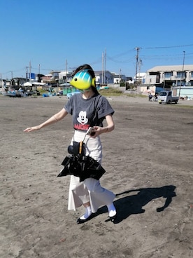 「海」｜「アイテム（バレエシューズ）」を使った、あやかさん（レディース・160cm）の秋コーディネート