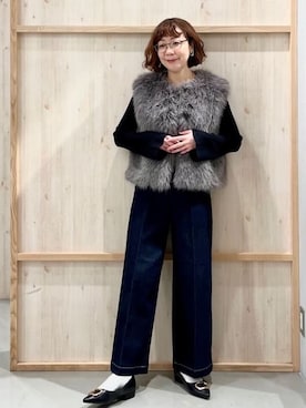 「THE SHOP TK （ザ ショップ ティーケー ）のフェイクファーベスト（ベスト、グレー系）」を使った、nakoさん（レディース）の冬コーディネート