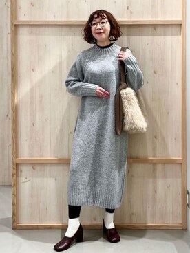 「THE SHOP TK （ザ ショップ ティーケー ）のウール混杢調ハイネックワンピース（ワンピース、グレー系）」を使った、nakoさん（レディース）の冬コーディネート