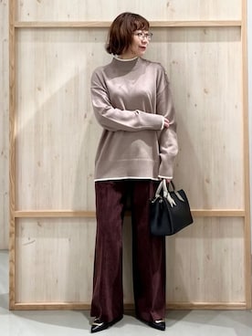 「THE SHOP TK （ザ ショップ ティーケー ）の【インしないで着られる】金ボタン ハイネックニット/毛玉になりにくい/静電気防止/洗濯機OK（ニット/セーター、ベージュ系）」を使った、nakoさん（レディース）の冬コーディネート