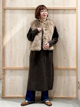 「THE SHOP TK （ザ ショップ ティーケー ）のフェイクファーベスト（ベスト、ベージュ系）」を使った、nakoさん（レディース）の冬コーディネート