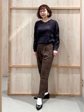 「THE SHOP TK （ザ ショップ ティーケー ）の【華やかで柔らか】ふわふわフェザーニット/洗える・前後2WAY（ニット/セーター、ブラック系）」を使った、nakoさん（レディース）の冬コーディネート