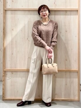 「THE SHOP TK （ザ ショップ ティーケー ）の【華やかで柔らか】ふわふわフェザーニット/洗える・前後2WAY（ニット/セーター、ベージュ系）」を使った、nakoさん（レディース）の冬コーディネート