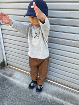 「TOMMY HILFIGER（トミーヒルフィガー）のアイテム（帽子）」を使った、KOUさん（キッズ・90cm）の秋コーディネート