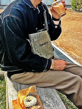 「アイテム（バングル/リストバンド）」を使った、Nanashiさん（メンズ・177cm）の秋コーディネート