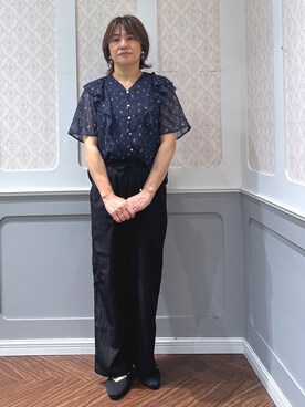 「grove（グローブ）の【貴島明日香さん着用】リラックスドロストイージーワイドパンツ（その他パンツ、ブラック系）」を使った、manaさん（レディース・162cm）の春コーディネート