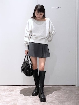 「JEANASIS（ジーナシス）のアイテム（スウェット）」を使った、みくさん（レディース・155cm）の秋コーディネート