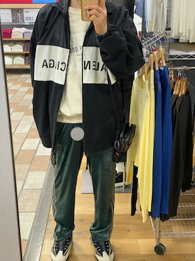 「Supreme （シュプリーム）のアイテム（バッグ）」を使った、朧さん（メンズ・172cm）の春コーディネート