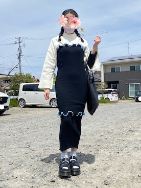 「Dr. Martens（ドクターマーチン）のアイテム（サンダル、ブラック系）」を使った、watergirlさん（レディース・158cm）の春コーディネート