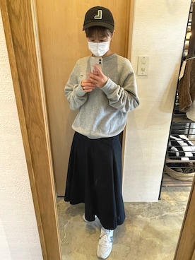 キャップを使った 仕事着 の人気ファッションコーディネート 髪型 セミロングヘアー Wear