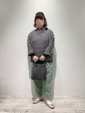 「SVEC（シュベック）のアイテム（バレエシューズ）」を使った、naさん（レディース・155cm）の秋コーディネート