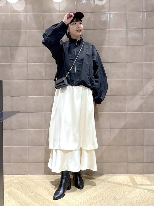 【今季商品・美品】yuni ナイロン バルーンスリーブ ブルゾン(現物写真追加) バルーンナイロンブルゾン（2002542337） | GALLEST