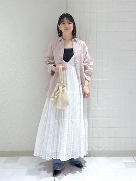 「A part by（アパートバイ）のApbコクーンデニムパンツ（デニムパンツ、ブルー系）」を使った、yoshiさん（レディース・164cm）の春コーディネート