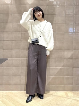 「アイテム（スラックス）」を使った、yoshiさん（レディース・164cm・30代）の秋コーディネート