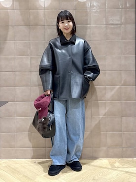 「アイテム（キーホルダー）」を使った、yoshiさん（レディース・164cm）の秋コーディネート