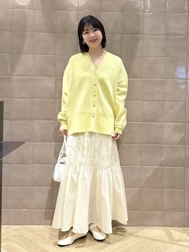 「A part by（アパートバイ）のスポンディッシュVカーディガン（カーディガン/ボレロ、イエロー系）」を使った、yoshiさん（レディース・164cm）の春コーディネート
