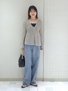 「A part by（アパートバイ）のApbコクーンデニムパンツ（デニムパンツ、ブルー系）」を使った、yoshiさん（レディース・164cm）の春コーディネート