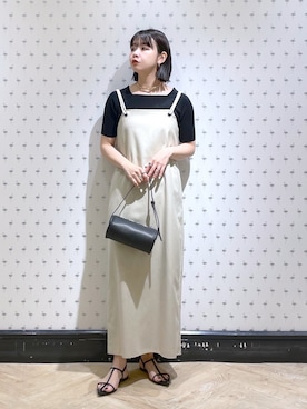 「タイトシルエット」｜「アイテム（サンダル）」を使った、yoshiさん（レディース・164cm）の春コーディネート
