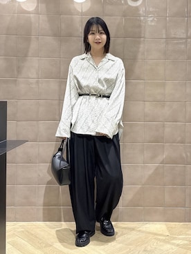 「A part by（アパートバイ）のスラックスコクーンボリュームパンツ（スラックス、ブラック系）」を使った、yoshiさん（レディース・164cm）の春コーディネート