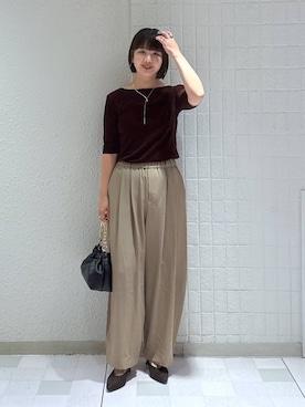 「アイテム（スラックス）」を使った、yoshiさん（レディース・164cm・30代）の夏コーディネート