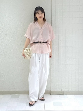 「A part by（アパートバイ）のハートモチーフバッグ（ショルダーバッグ、ベージュ系）」を使った、yoshiさん（レディース・164cm）の春コーディネート