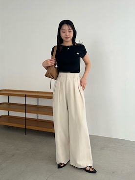 「CAPRICIEUX LE'MAGE（カプリシューレマージュ）の1ポイントボートネックT（Tシャツ/カットソー、ブラック系）」を使った、mami_lemageさん（レディース・158cm）の春コーディネート