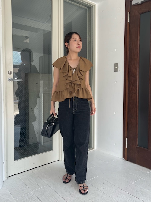 【CAPRICIEUX LEMAGE】Tストラップフラットサンダル CAPRICIEUX LE'MAGE】Tストラップフラットサンダル | OUTLET