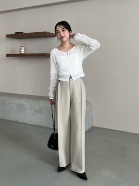 「CAPRICIEUX LE'MAGE（カプリシューレマージュ）の【mana企画】シャーリングホックブラウス（シャツ/ブラウス、ホワイト系）」を使った、mami_lemageさん（レディース・158cm）の春コーディネート