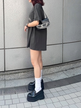 「アイテム（ローファー）」を使った、R&E_REZOY本部staffさん（レディース・148cm）の夏コーディネート