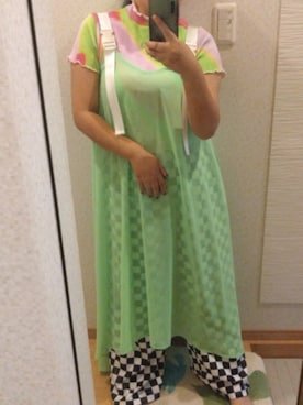 「アイテム（ジャンパースカート）」を使った、RURUMIさん（レディース・155cm）の秋コーディネート