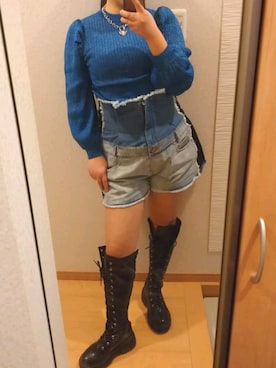 「ブルーニット」｜「アイテム（アクセサリー）」を使った、RURUMIさん（レディース・155cm）の冬コーディネート
