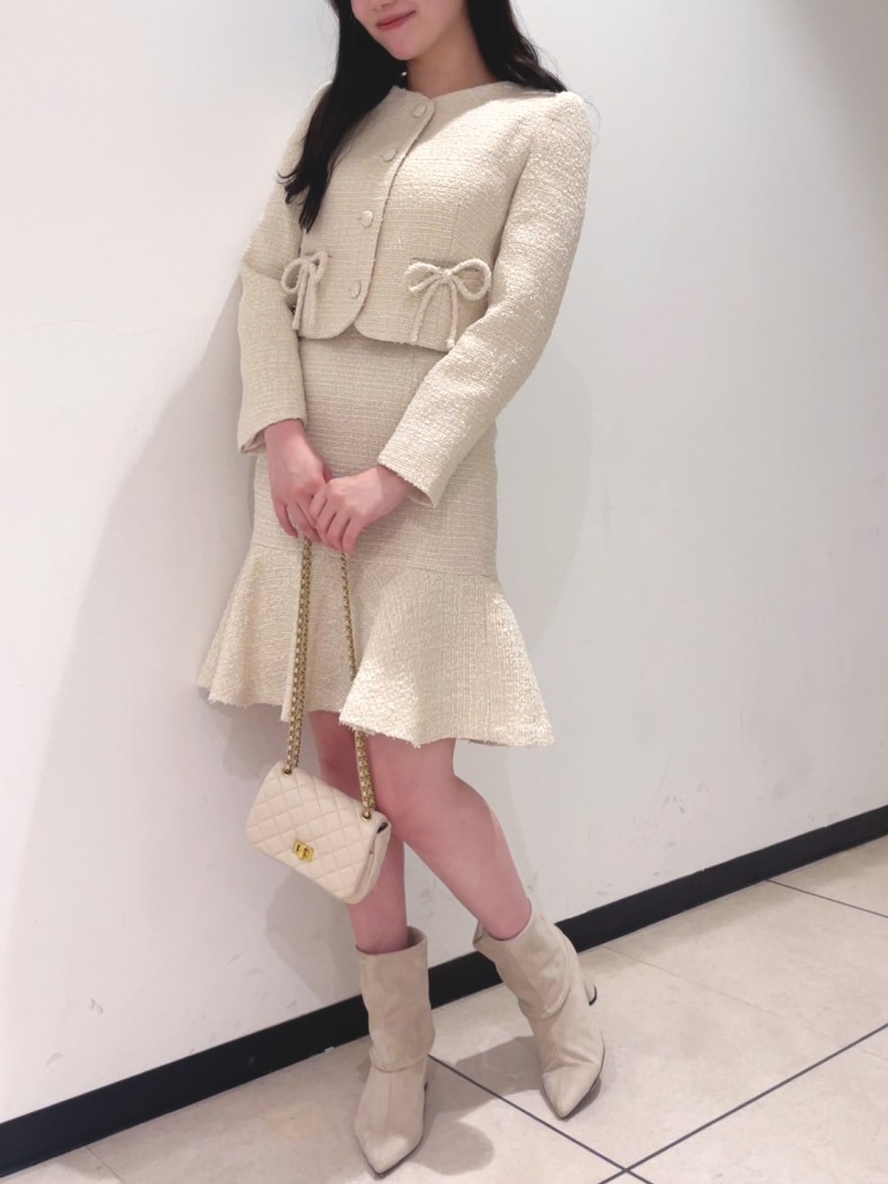「セットアップ、ツイード、リボン、春コーデ、大人ガーリー、deicy、mecouture」｜「DEICYのツイードフリルスカート（スカート、ホワイト系）」を使った、DEICYさん（レディース・160cm）の冬コーディネートの1枚目の写真