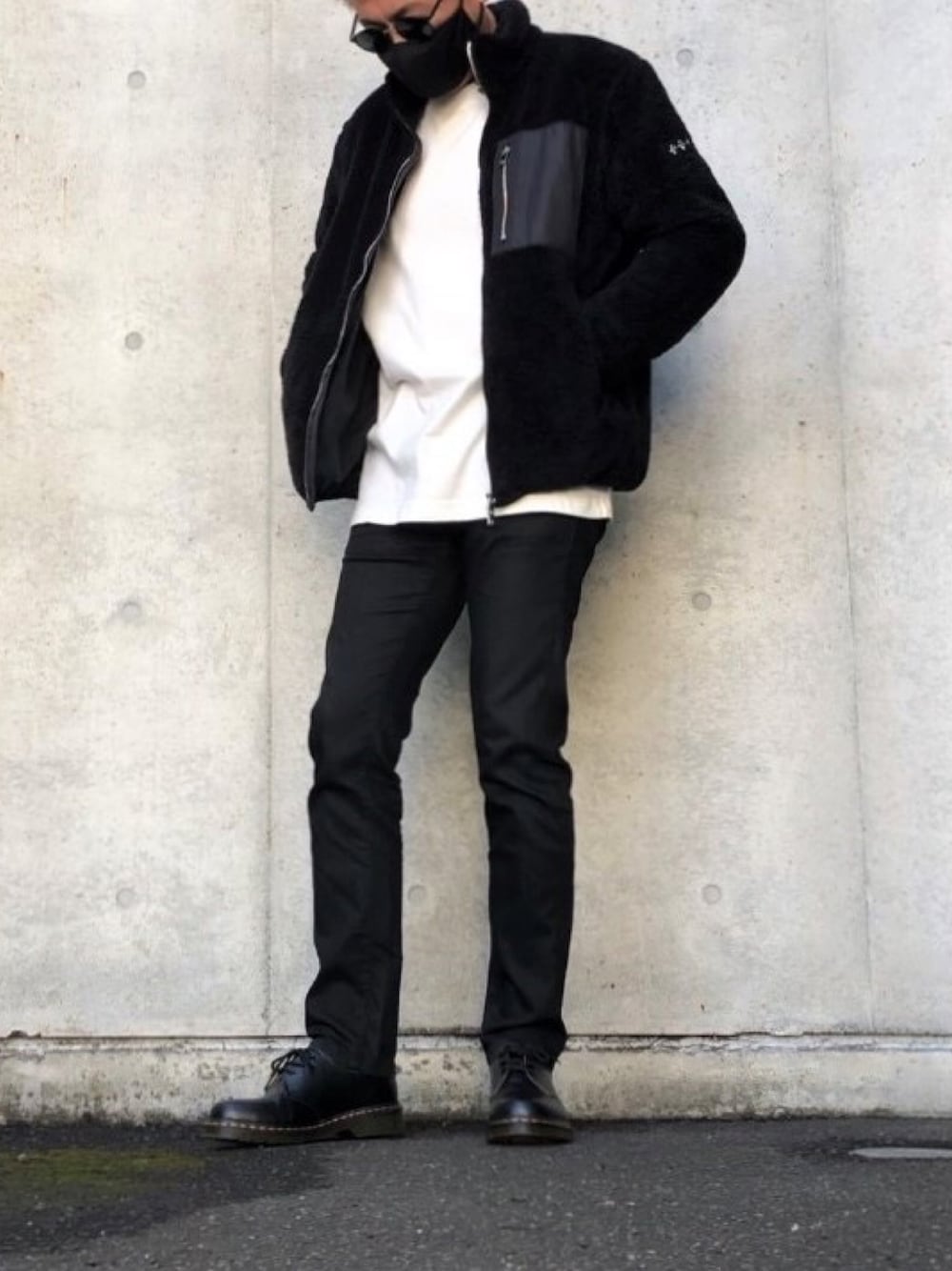 「UNIQLO、Dr.Martens、GAP、モノトーン、大人カジュアル、ドクターマーチン、TATRAS、シンプルコーデ、タトラス、秋冬コーデ、アダルトおカワたん部、UNIQLO U」｜「TATRASのTATRAS(タトラス)TOSURA（ブルゾン、ブラック系）」を使った、イーサン・ハントさん（メンズ・181cm）の秋コーディネートの1枚目の写真