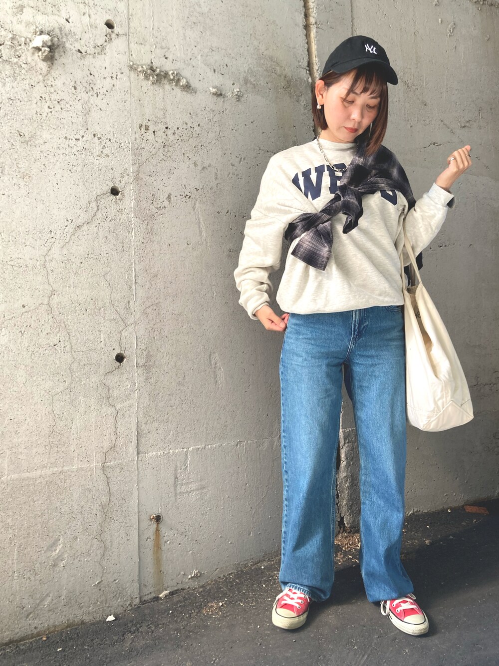 「オトナカジュアル、今日のコーデ、お出かけコーデ、リラックススタイル」｜「NEW ERAのアイテム（ハット、ブラック系）」を使った、asfy♡さん（レディース・160cm）の秋コーディネートの1枚目の写真