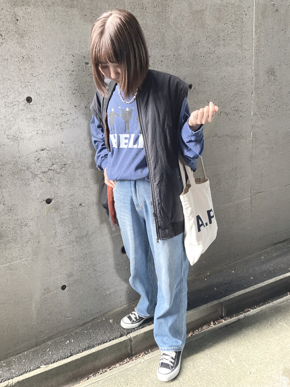 「オトナカジュアル、秋のコーデ、お洒落さんとつながりたい」｜「A.P.C.のアイテム（トートバッグ、ホワイト系）」を使った、asfy♡さん（レディース・160cm）の秋コーディネートの1枚目の写真
