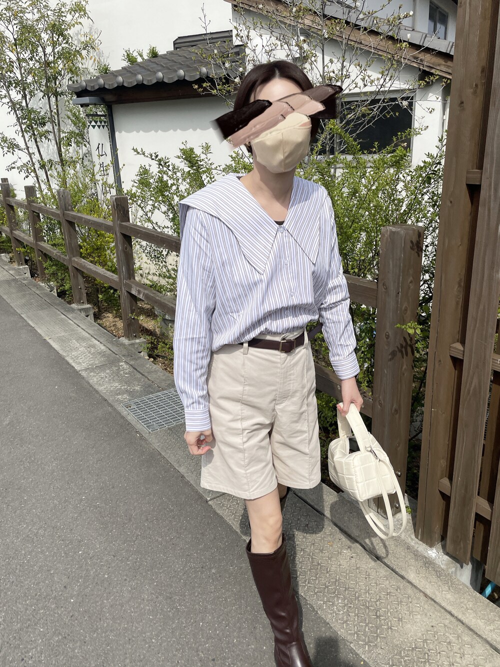 「休日コーデ、大人カジュアル、オトナカジュアル、大人女子、オトナ女子、春服みてみて、キレイめカジュアル、おしゃれさんと繋がりたい」｜「Re:EDITのマルチストライプウエーブカラーブラウス（シャツ/ブラウス、ベージュ系）」を使った、yukaさん（骨格ウェーブ・レディース・164cm）の春コーディネートの1枚目の写真