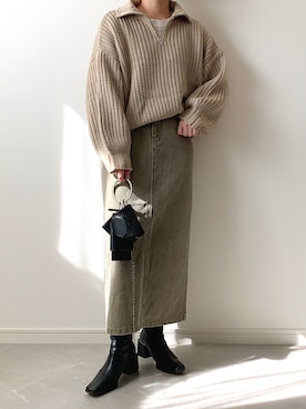 「アイテム（デニムスカート、グレー系）」を使った、miさん（レディース・154cm）の秋コーディネート