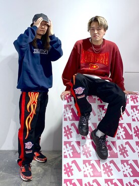 「エクストララージ」｜「アイテム（スウェット）」を使った、小川 礼偉さん（メンズ・170cm）の秋コーディネート