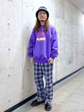 「エクストララージ」｜「アイテム（スウェット）」を使った、小川 礼偉さん（メンズ・170cm）の春コーディネート