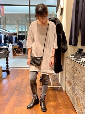 「BACKLASH（バックラッシュ）のアイテム（バッグ）」を使った、HONTOMOさん（レディース・161cm）の秋コーディネート