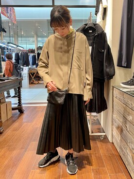 「BACKLASH（バックラッシュ）のアイテム（バッグ）」を使った、HONTOMOさん（レディース・161cm）の秋コーディネート