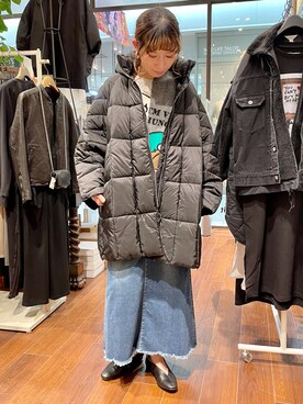 「REMME（レメ）のREMME(レメ)　 Vカットフラットパンプス（パンプス）」を使った、HONTOMOさん（レディース・161cm）の秋コーディネート