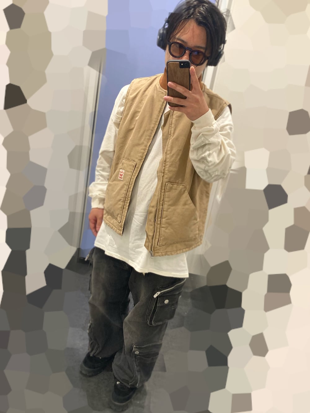 「秋っぽコーデ更新中、ベスト、休日スタイル、お出かけコーデ、大人カジュアル、低身長、スニーカー、デニム、サングラス、LEFLAH、NIKE、カジュアル、おしゃれさんと繋がりたい、いいね、save、フォローお願いします🤑、茶色」｜「NIKEのアイテム（スニーカー、ブラック系）」を使った、M4S4T0さん（メンズ・160cm）の秋コーディネートの1枚目の写真