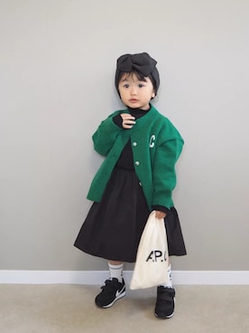 「アイテム（ヘアアクセサリー、ブラック系）」を使った、cocomaru.さん（キッズ・100cm）の冬コーディネート