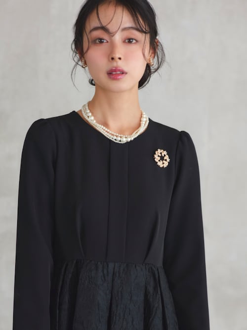 オケージョンドレス 結婚式 ｜ ストレッチ ｜ ふくれジャカード