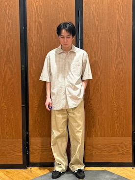 ユニセックス』ハイカウントチノパンツを使った人気ファッション