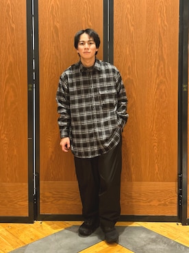 「秋のシャツ着こなし術」｜「アイテム（シューズ）」を使った、ほしださん（メンズ・170cm）の秋コーディネート